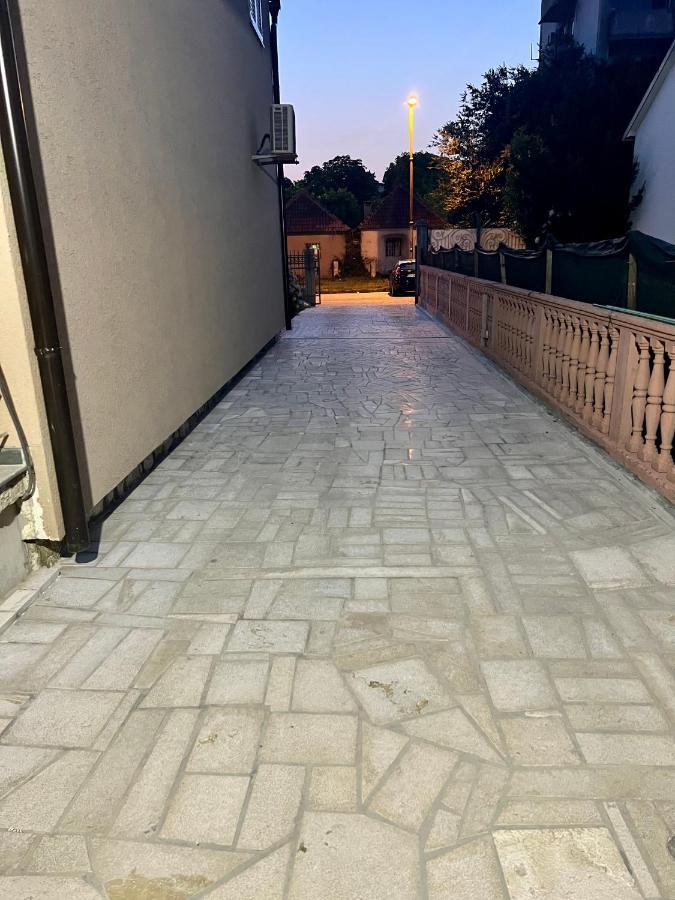 Apartman Scepanovic Niksic Luaran gambar