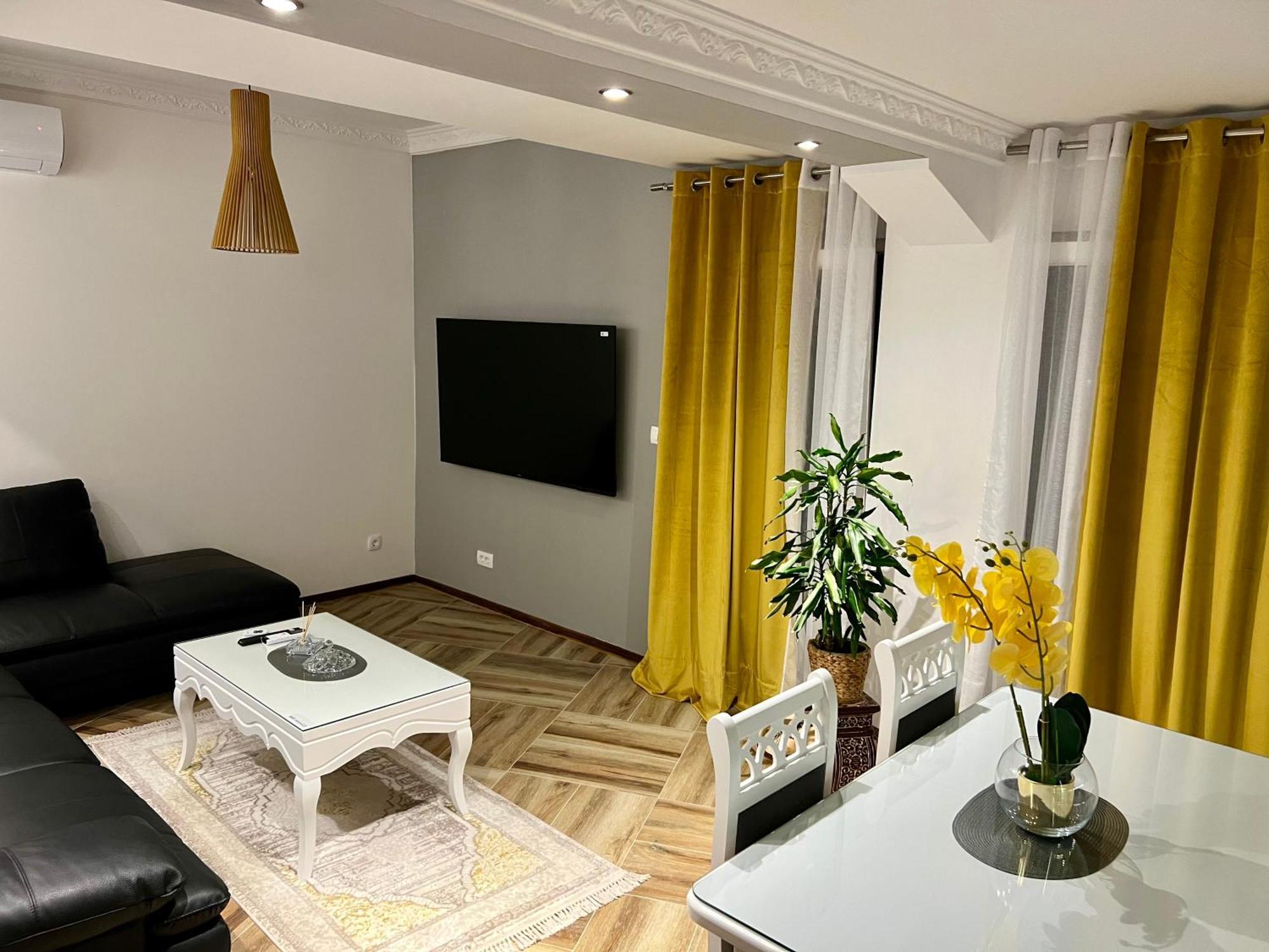 Apartman Scepanovic Niksic Luaran gambar