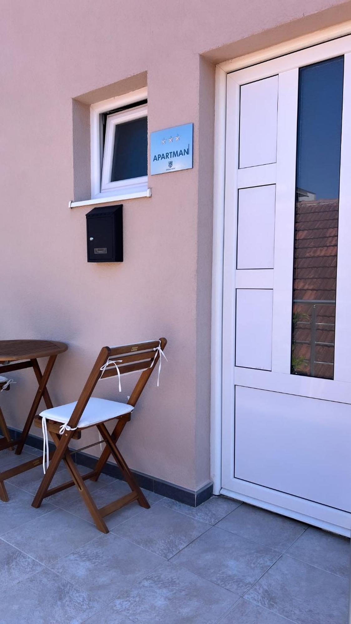Apartman Scepanovic Niksic Luaran gambar
